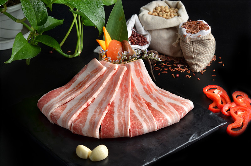 咕噜一家韩式烤肉(鹭洲里店)的厚切鲜五花肉好不好吃?